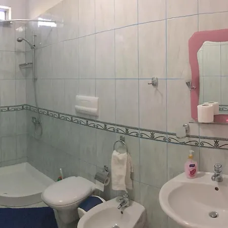 Apartament Rruga Pavaresia *